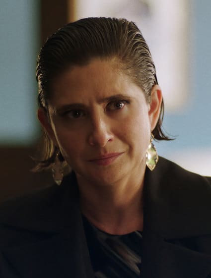 Oksana Has a Problem - Queen of the South Season 5 Episode 5
