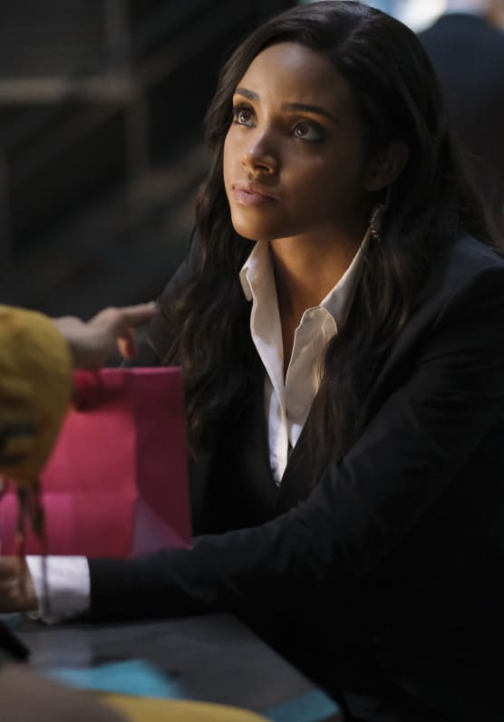 Skeptical Sophie - Batwoman Season 2 Episode 12