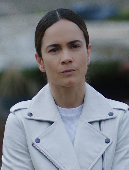 Teresa Is Determined - Queen of the South Season 5 Episode 8