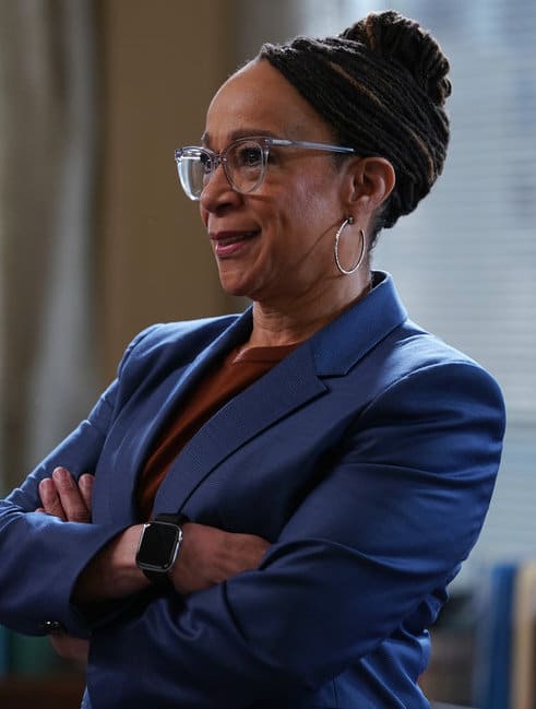 Yet Another Crisis - Chicago Med Season 6 Episode 16