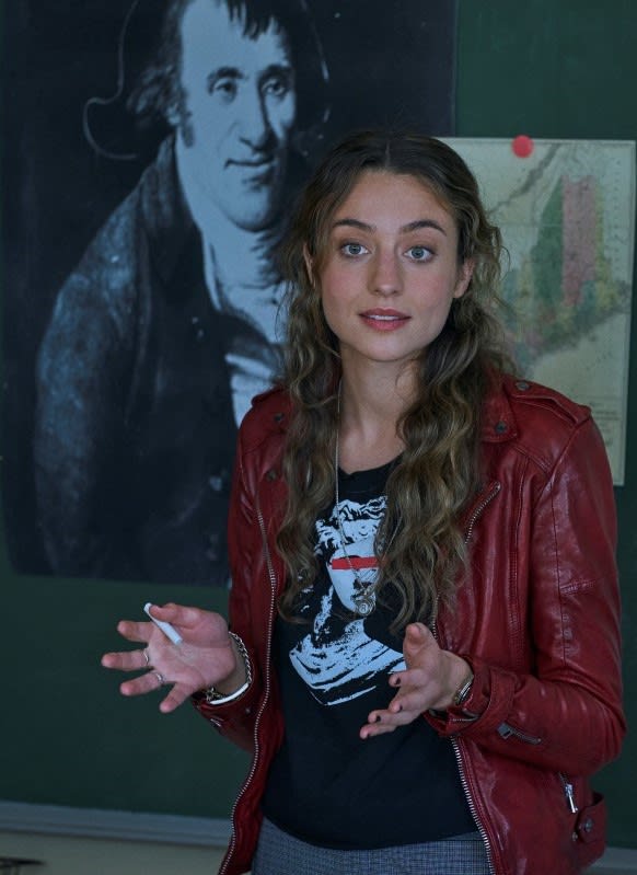 Leading a Revolution -- Tall - The Republic of Sarah Season 1 Episode 1
