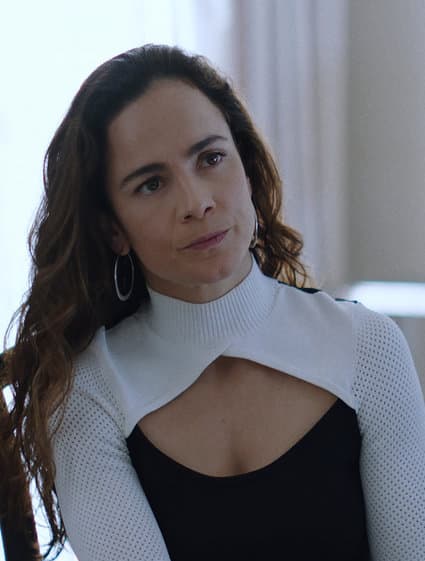Making Moves in Europe - Queen of the South Season 5 Episode 6