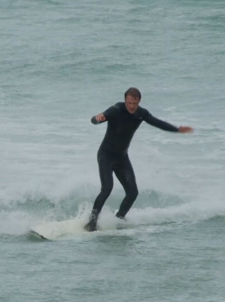 Sam Surfs - Men In Kilts Season 1 Episode 2