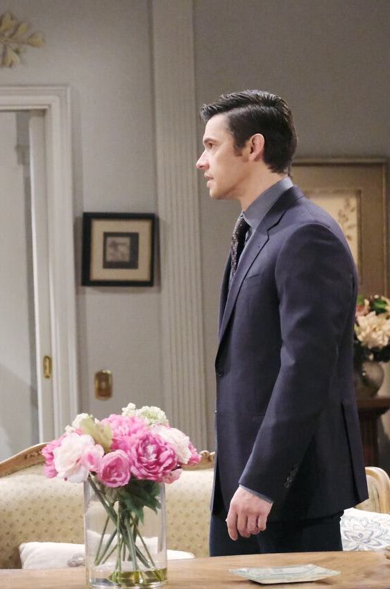 Xander Gets Out Of Hand / Tall - Days of Our Lives