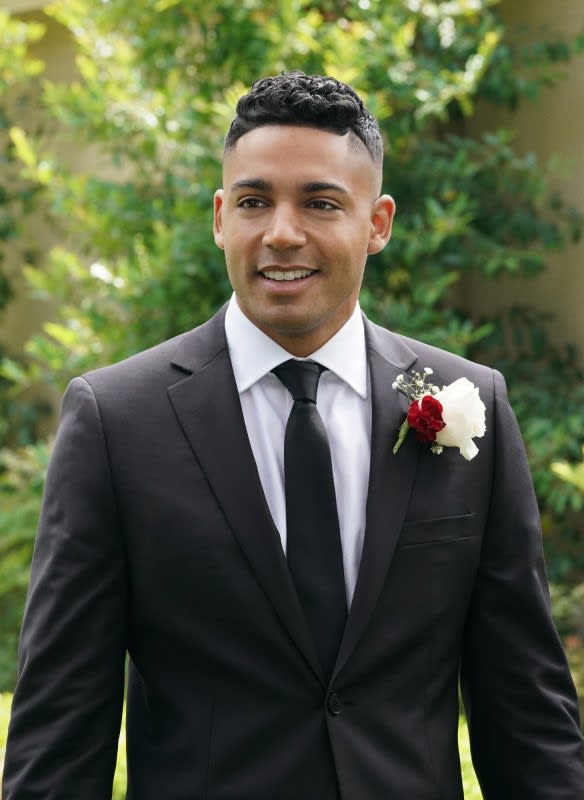 Beaming Groom - All American Season 3 Episode 18