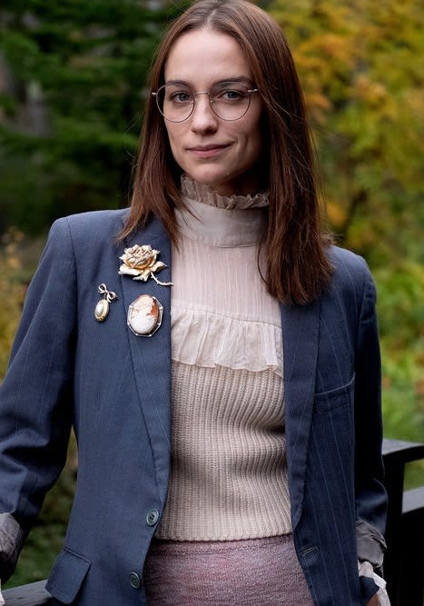 Harper North Looking Spiffy - SurrealEstate Season 1 Episode 3