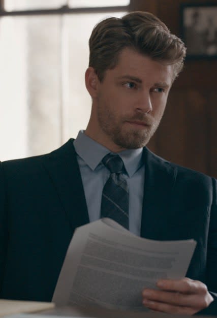 Coltan Pays Off - The Republic of Sarah Season 1 Episode 12