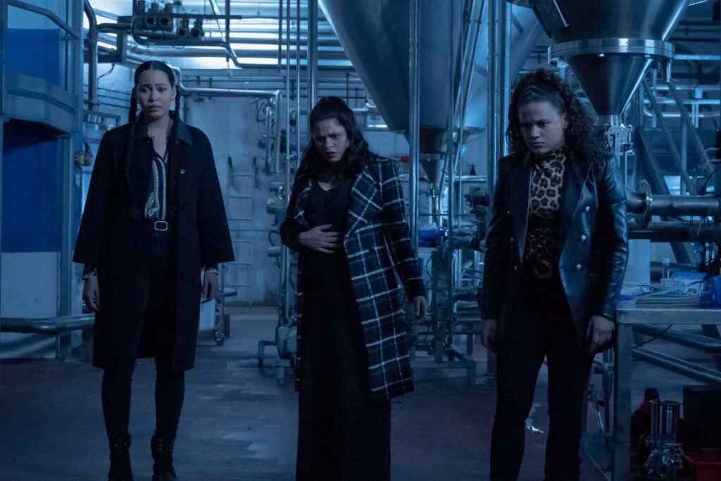 Confronting the Whispering Evil - Charmed (2018)