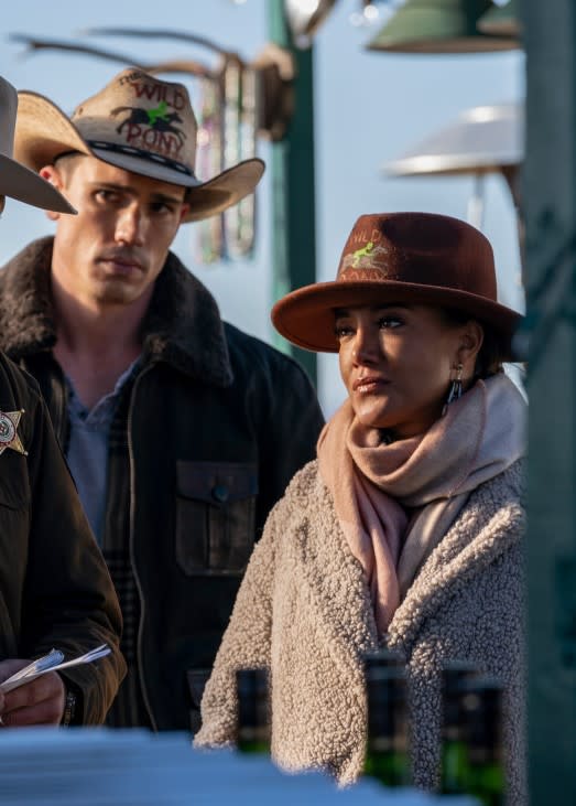 Greg & Maria Listen - Roswell, New Mexico Season 3 Episode 3