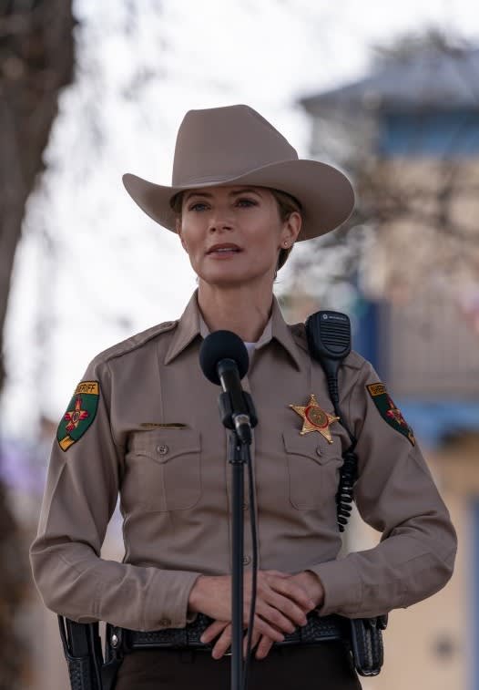 Sheriff Taylor - Roswell, New Mexico Season 3 Episode 4