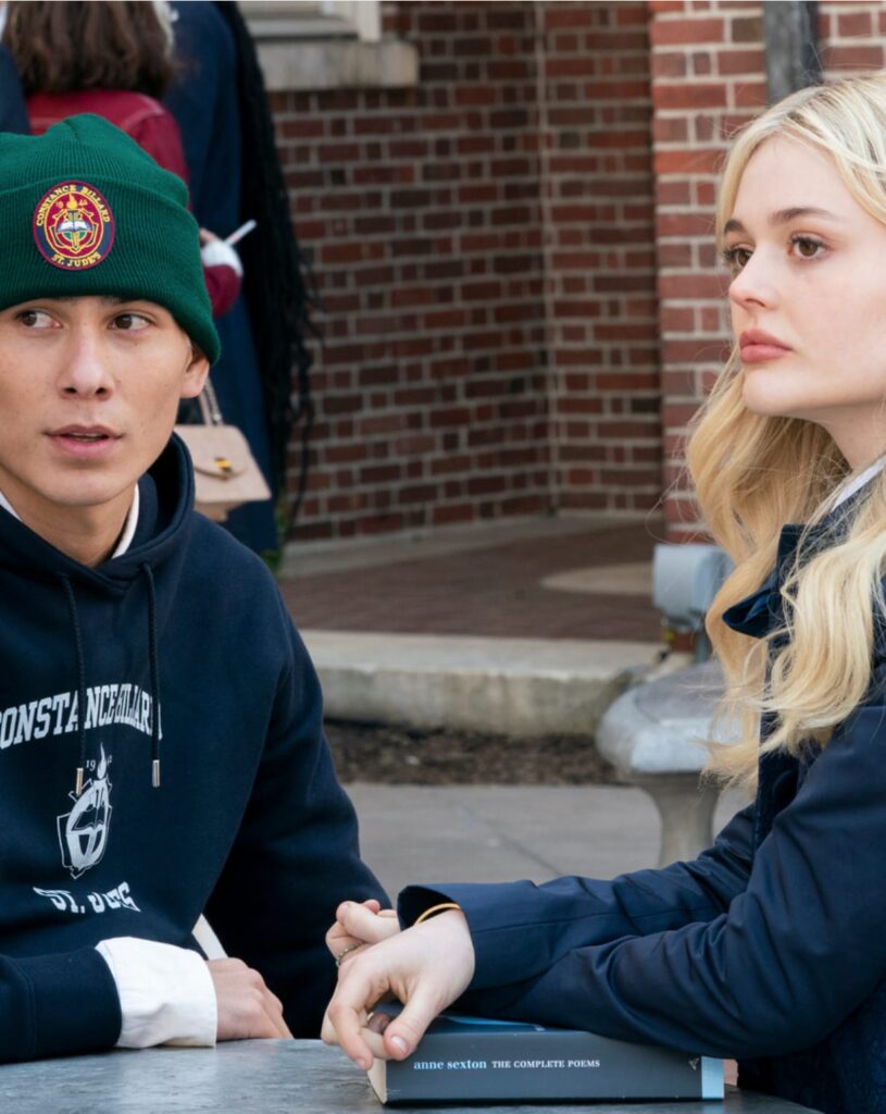 Staring at Max - Gossip Girl (2021) Season 1 Episode 5