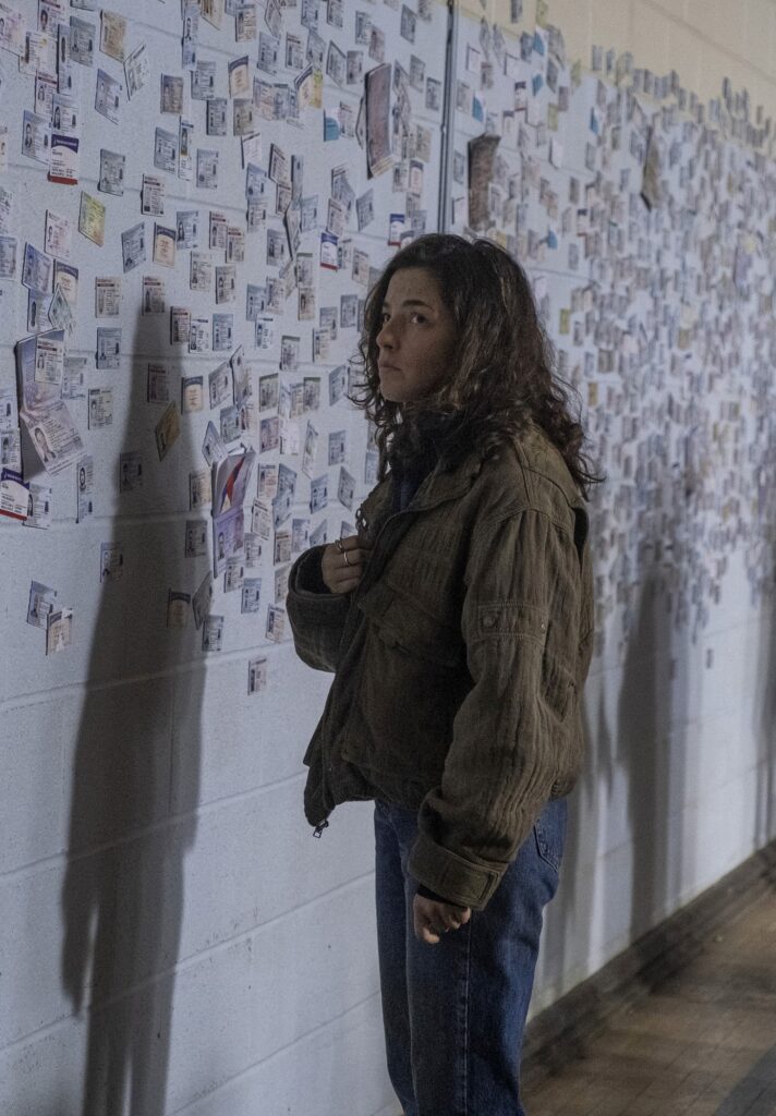 Hero at the FEMA Center tall - Y: The Last Man Season 1 Episode 2