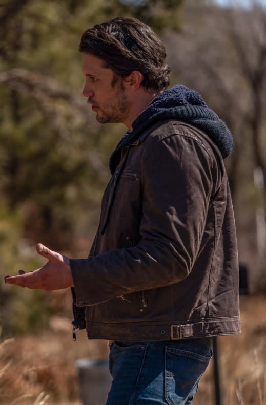 Making Amends? - Roswell, New Mexico Season 3 Episode 9