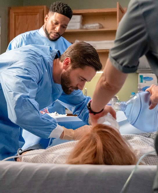 Max Practices Medicine - tall - New Amsterdam Season 4 Episode 2