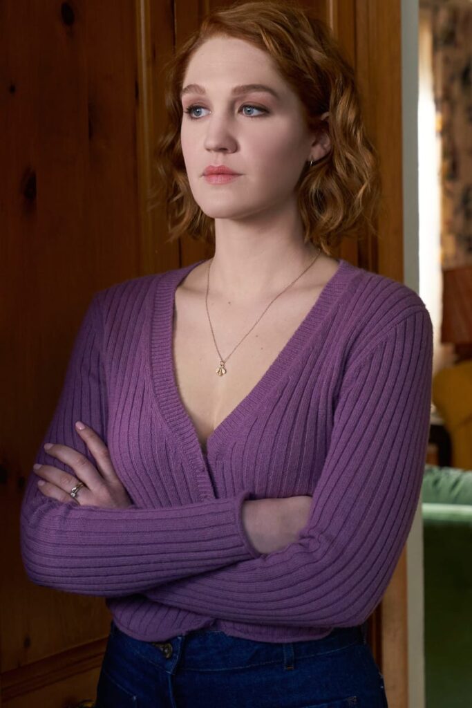 Needing Help - The Republic of Sarah Season 1 Episode 13