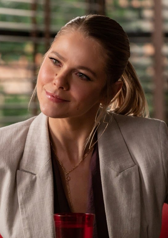 Playing It Cool - Roswell, New Mexico Season 3 Episode 7