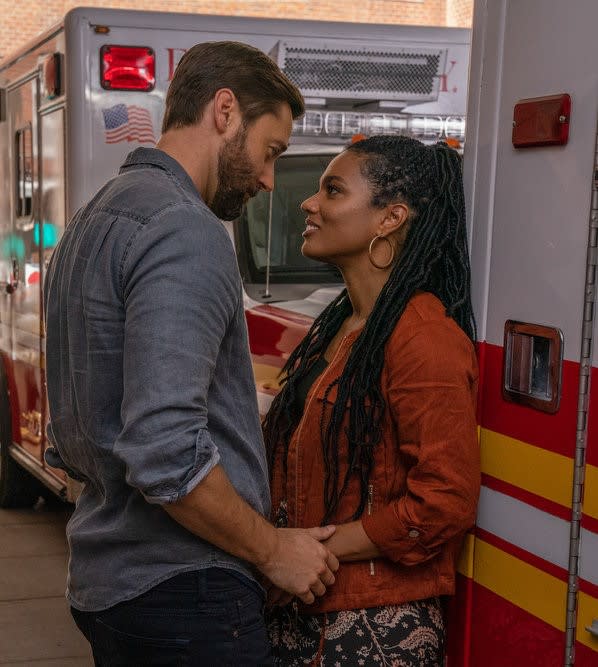 Sexy Stares Near Ambos -tall - New Amsterdam Season 4 Episode 2