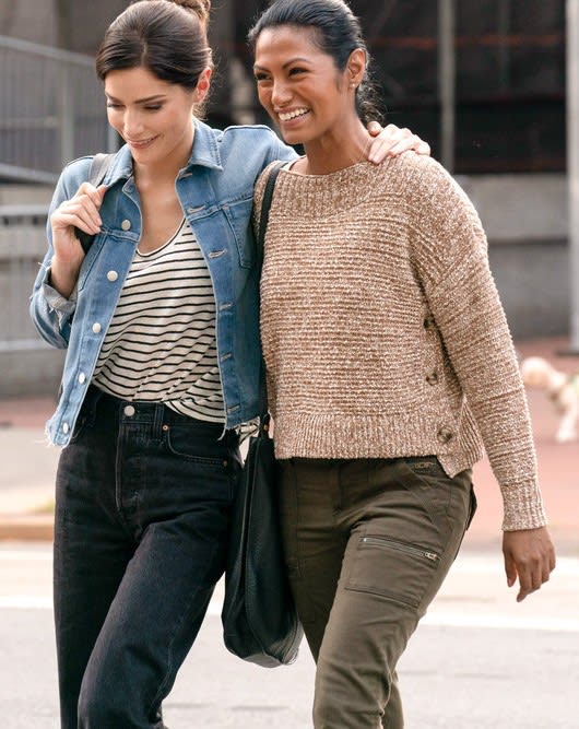 Smiling Girlfriends - tall - New Amsterdam Season 4 Episode 2