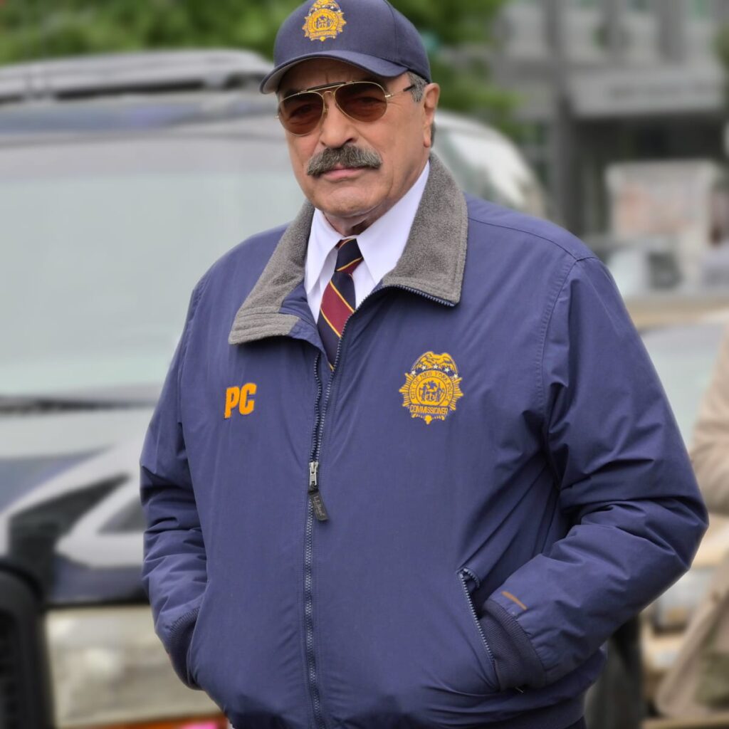A Public Arrest - Blue Bloods Season 12 Episode 2