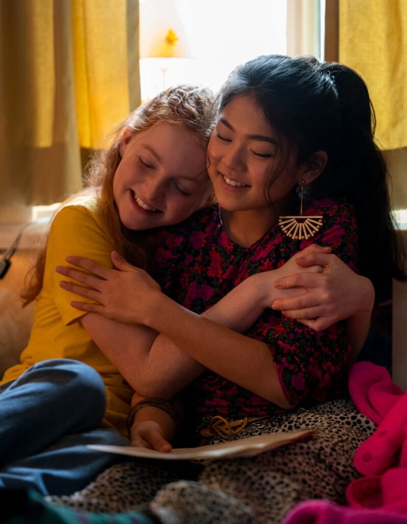 Claudia and Mallory - The Baby-Sitters Club Season 2 Episode 2