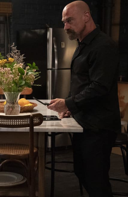 Dealing With Stabler's Mother - Law & Order: Organized Crime Season 2 Episode 5
