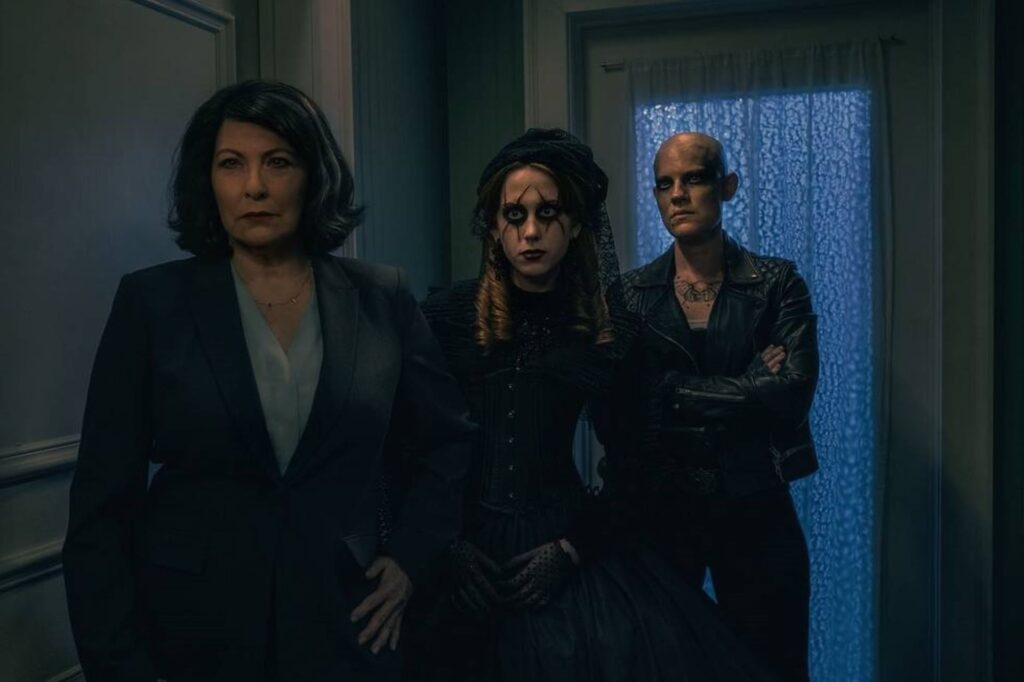 Dr. Harrison, Pretty Polly, Hammerhead - Doom Patrol Season 3 Episode 5