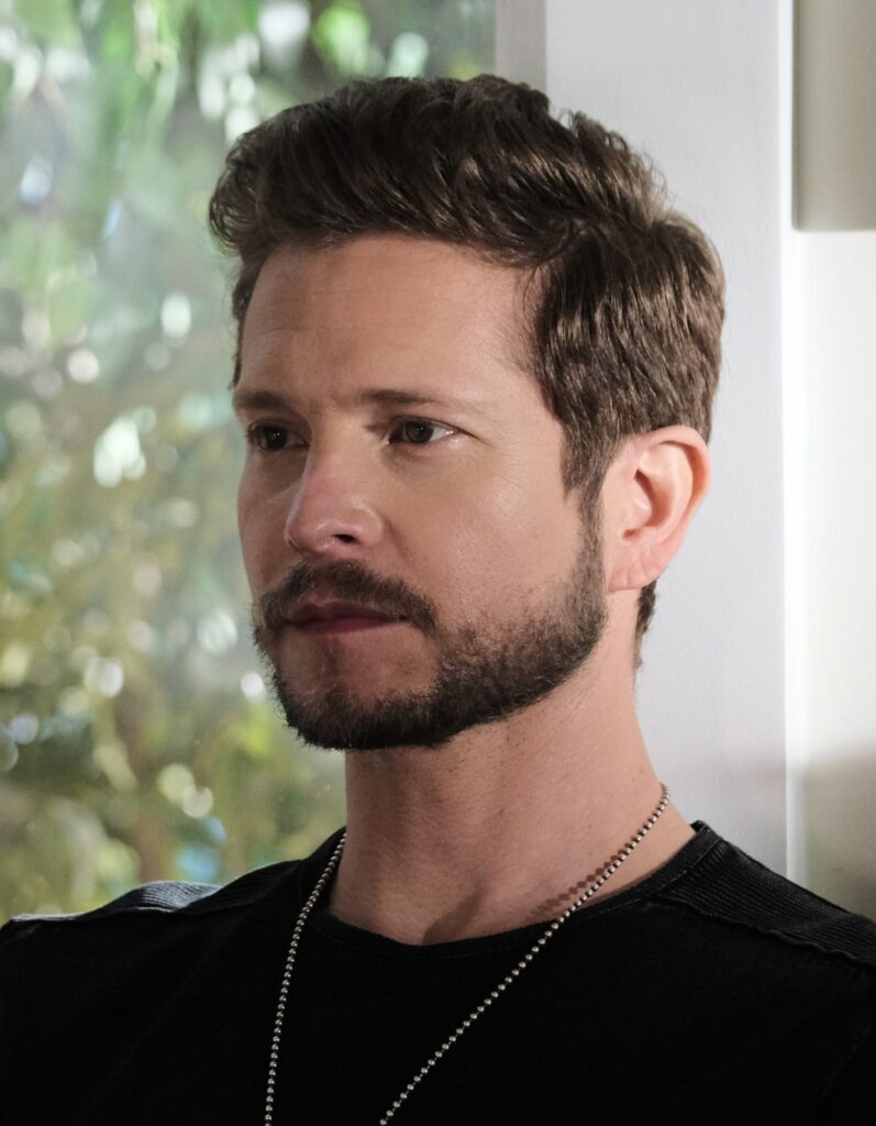 Grieving - tall - The Resident Season 5 Episode 4