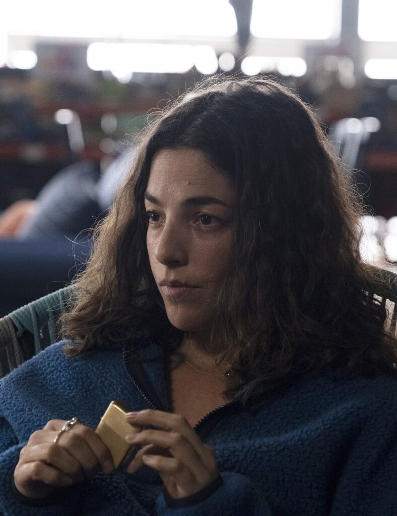 Hero in Contemplation - Y: The Last Man Season 1 Episode 6