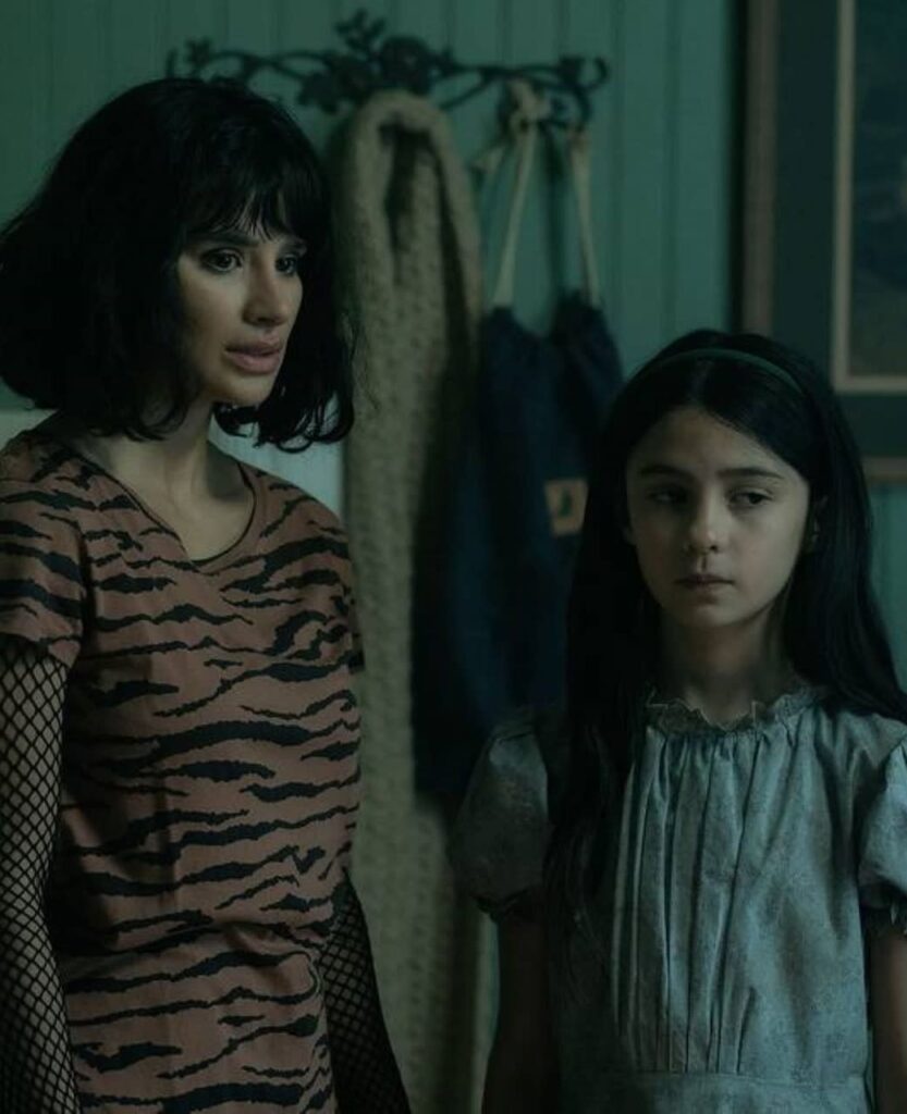 Jane and Kay - Doom Patrol Season 3 Episode 5
