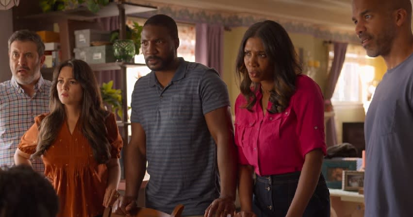 Updating the Parents - On My Block Season 4 Episode 5