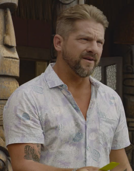 A Federal Investigation -- Tall - Magnum P.I. Season 4 Episode 7