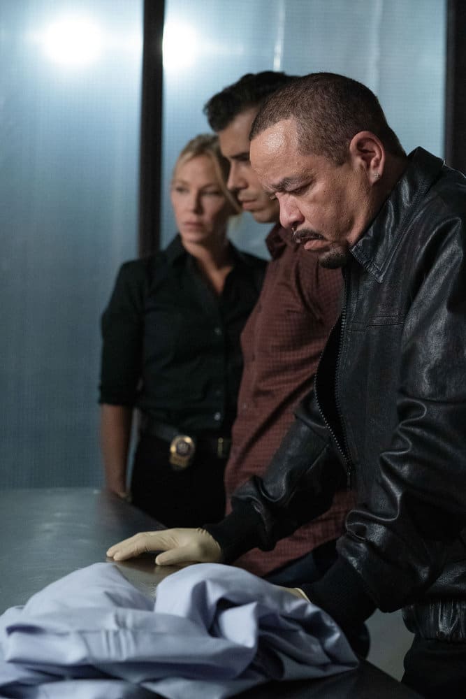 Examining the Body - Law & Order: SVU Season 23 Episode 7