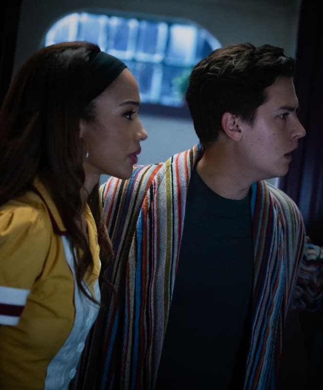 Relationship Woes - Tall - Riverdale Season 6 Episode 2