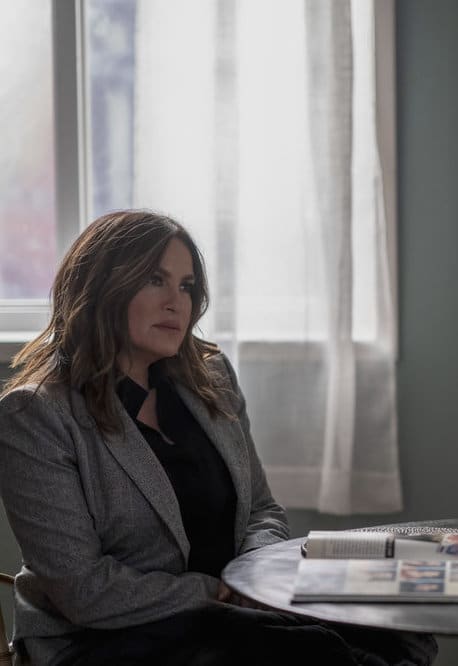 Asking For Help / Tall - Law & Order: SVU Season 23 Episode 13