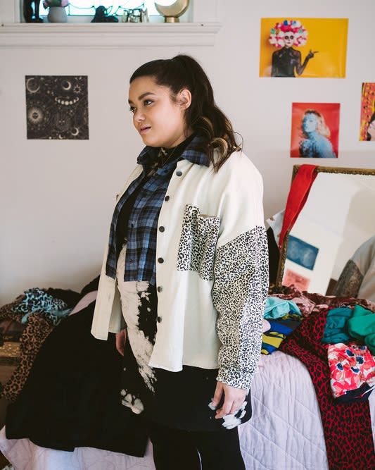 Astrid Getting Ready for Her Date - Astrid & Lilly Save the World Season 1 Episode 5