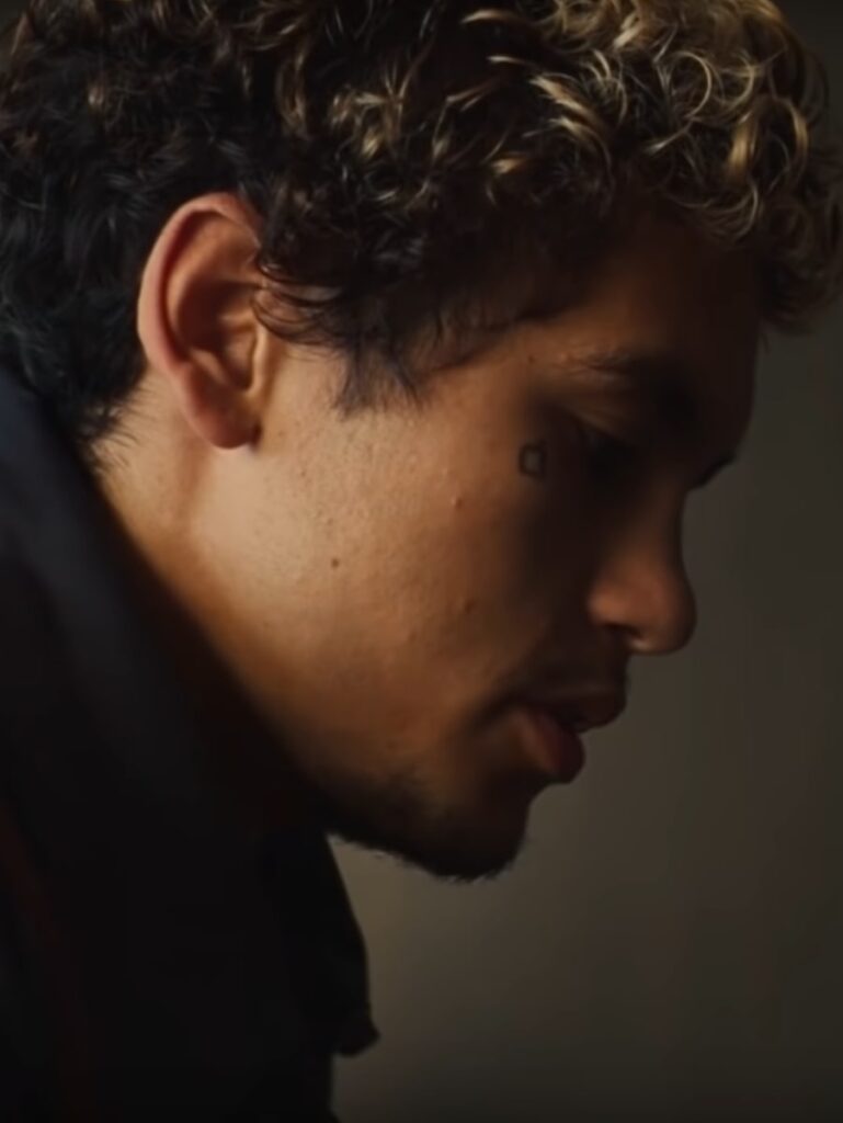Elliot in Trouble - Euphoria Season 2 Episode 5