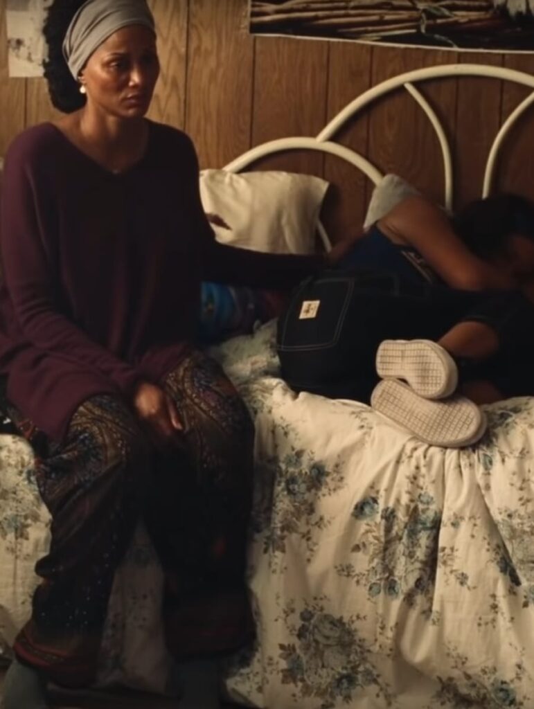 Scared Mother and Daughter - Euphoria Season 2 Episode 5