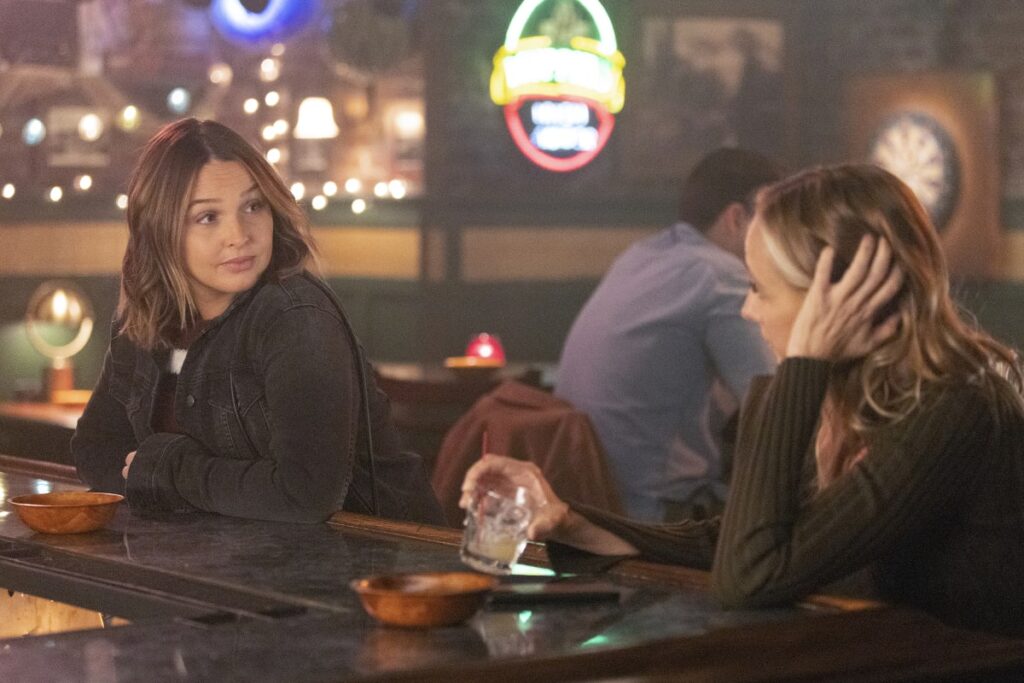 Drowning Sorrows at Joe's - Grey's Anatomy Season 18 Episode 11