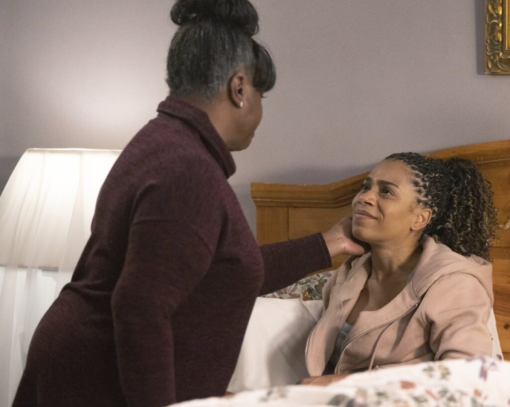 Her Mom Returns -tall - Grey's Anatomy Season 18 Episode 12