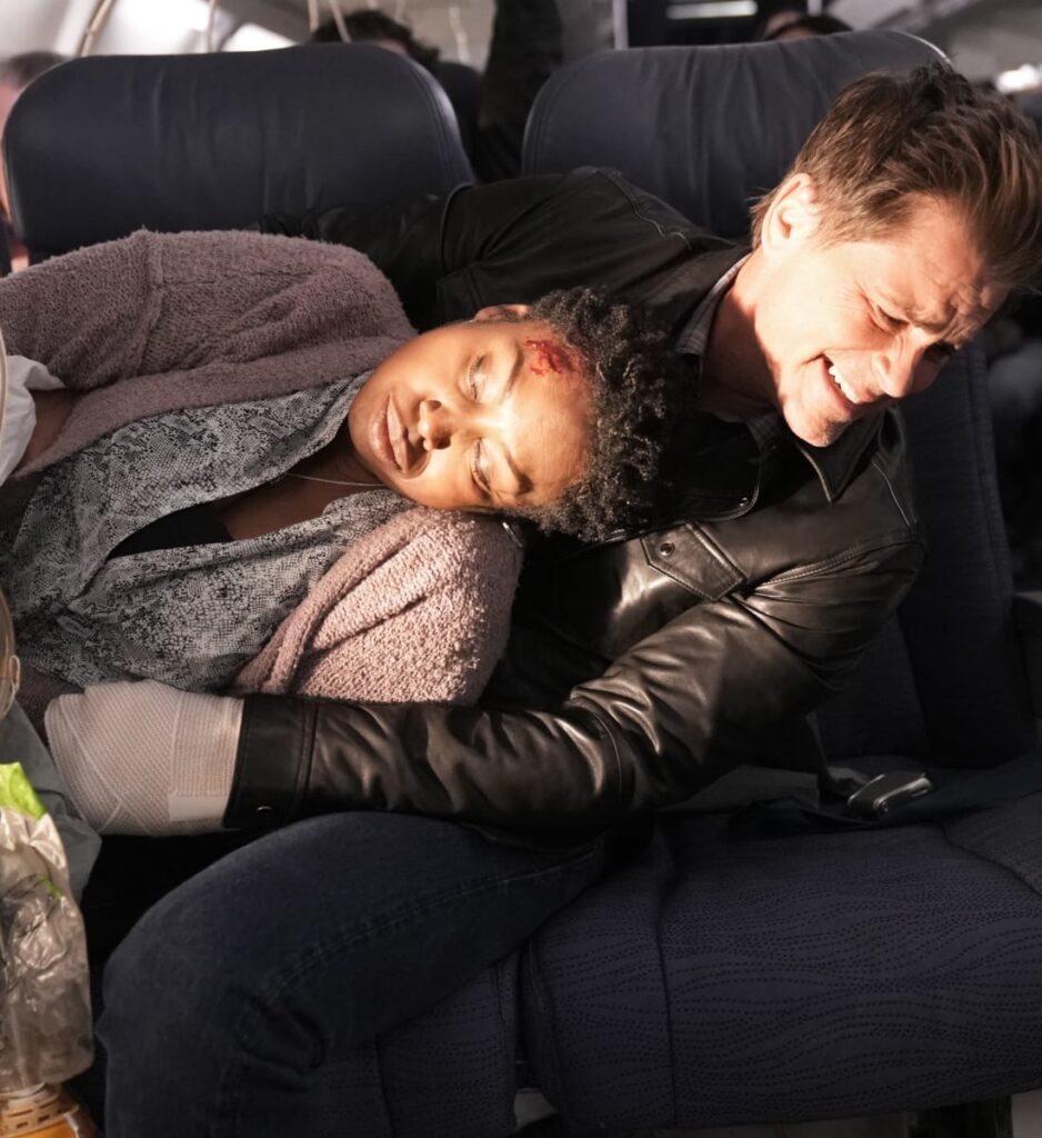 Holding the Weight -tall - 9-1-1: Lone Star Season 3 Episode 8