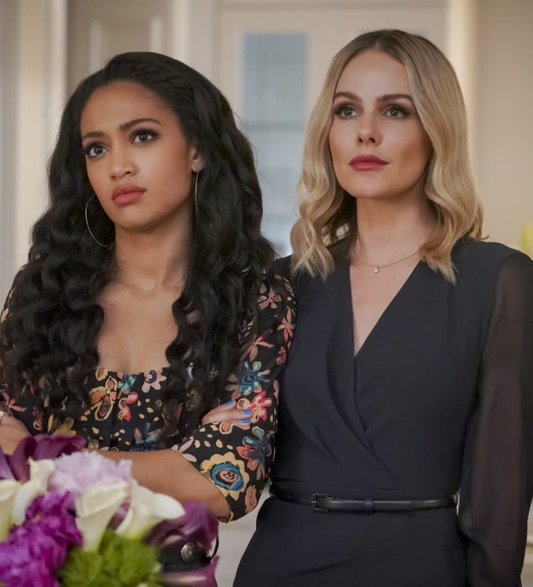 Olivia & Laura Baker - All American Season 2 Episode 13