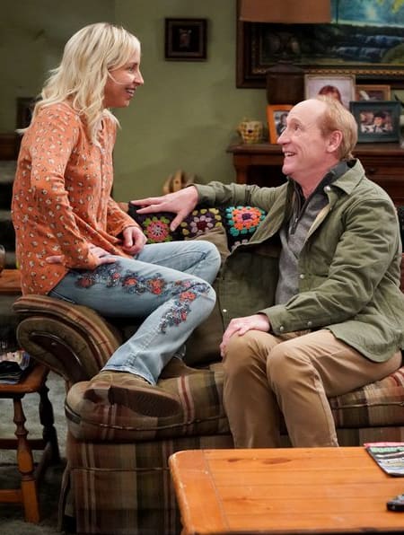 Reevaluating Their Relationship - The Conners Season 4 Episode 15