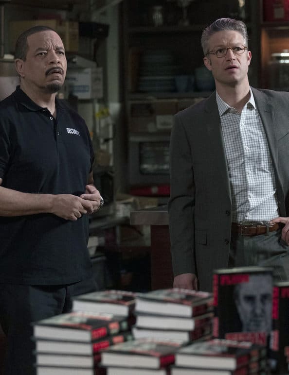 Watching Rollins' Back - Law & Order: SVU Season 23 Episode 14