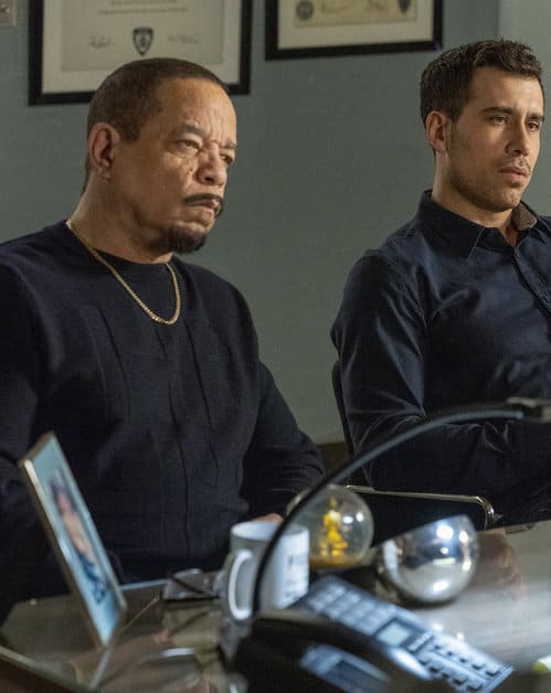 Fin Helps Velasco - Law & Order: SVU Season 23 Episode 17