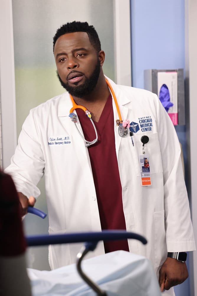 Rival Gangs Fight - Chicago Med Season 7 Episode 17