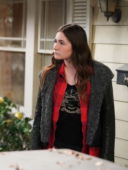 Harris Gets Blindsided - The Conners Season 4 Episode 19