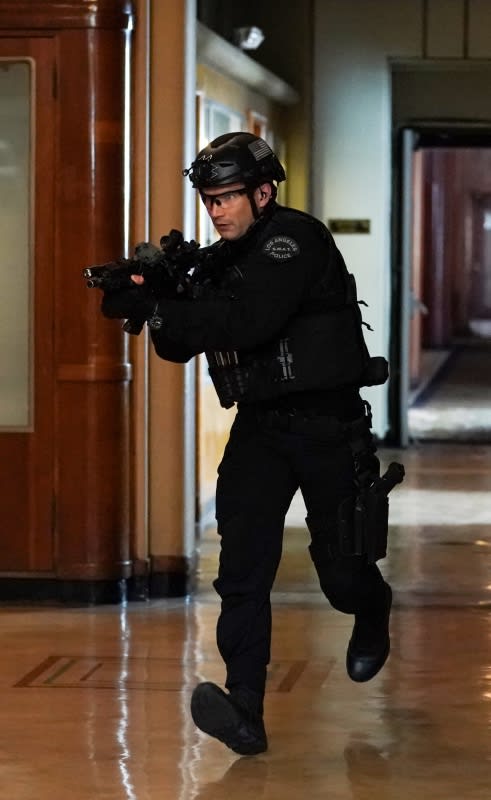 Mission Like No Other - Tall - S.W.A.T. Season 5 Episode 22