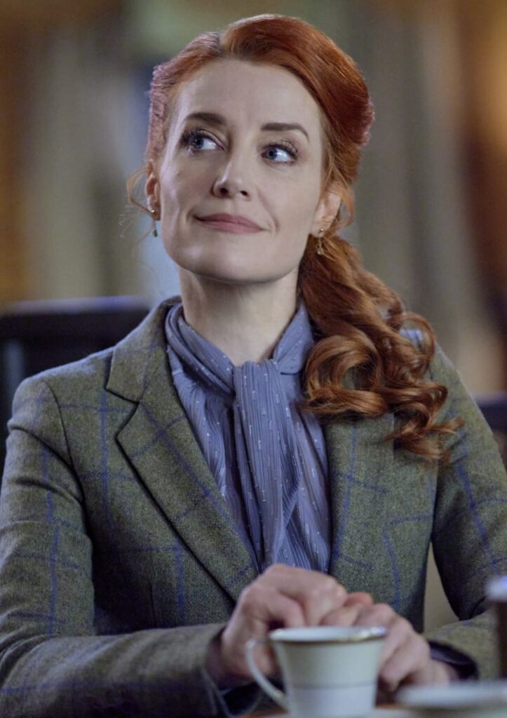 Sitting Pretty - When Calls the Heart Season 9 Episode 9
