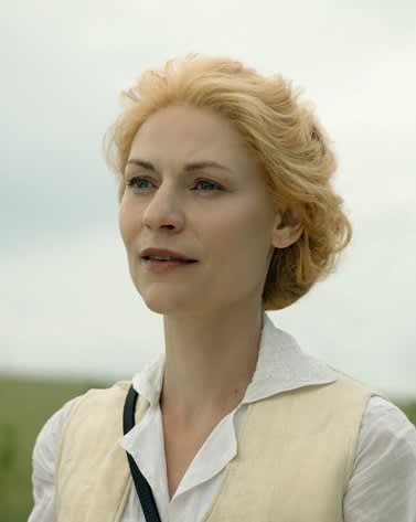 Cora Spotting Will - The Essex Serpent Season 1 Episode 6