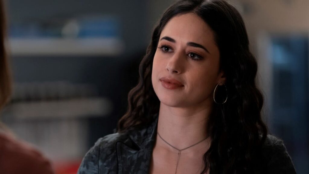 Liz Smiles - Roswell, New Mexico Season 4 Episode 1